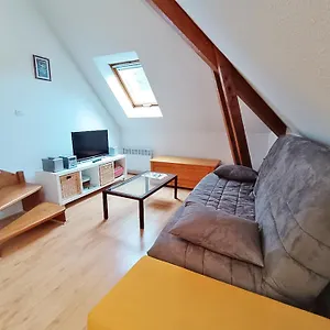 https://chez-charlotte-t3-duplex-vue-montagne.midi-pyreneeshotels.com
