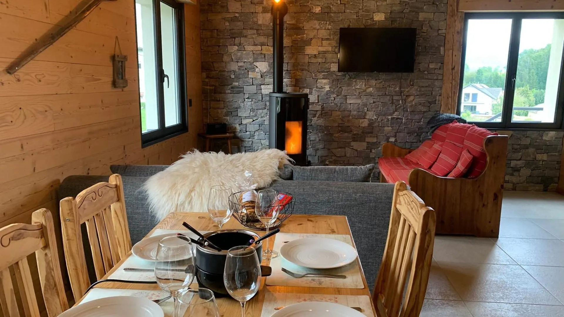 Apartament L'Ecureuil, Chez Le Charpentier D'Antan, La Chaleur Du Bois, Le Calme De La Campagne Epagny Metz-Tessy