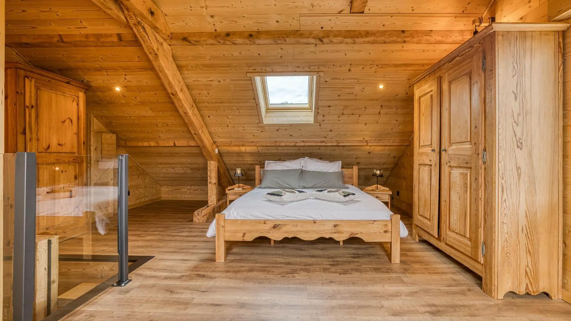 Apartament L'Ecureuil, Chez Le Charpentier D'Antan, La Chaleur Du Bois, Le Calme De La Campagne Epagny Metz-Tessy