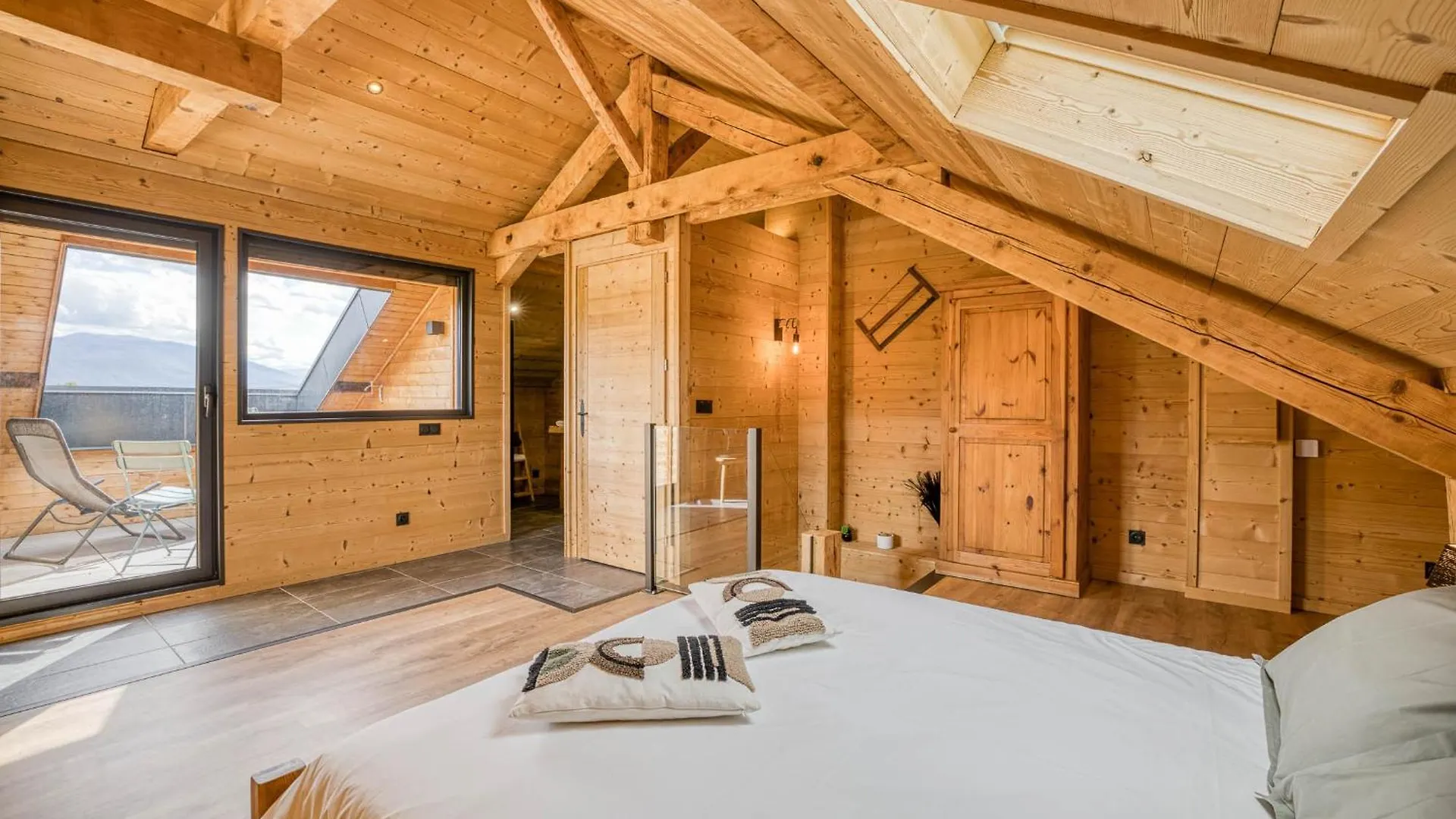 Apartament L'Ecureuil, Chez Le Charpentier D'Antan, La Chaleur Du Bois, Le Calme De La Campagne Epagny Metz-Tessy