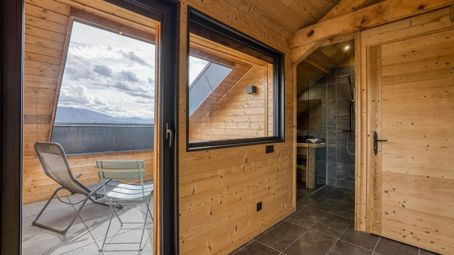 Apartament L'Ecureuil, Chez Le Charpentier D'Antan, La Chaleur Du Bois, Le Calme De La Campagne Epagny Metz-Tessy